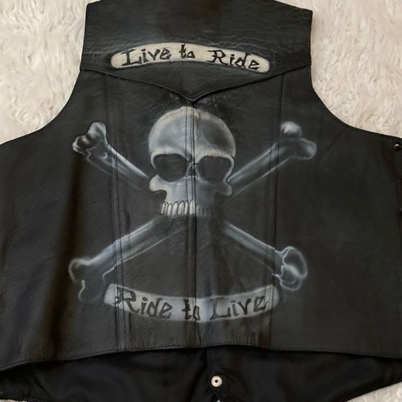 Unik Black Leather Skull Vest XXL - Picture 3 of 5